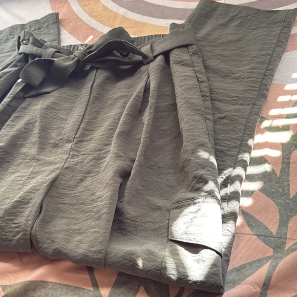 Chico’s Olive Green High Waisted Belted Pants - Picture 5 of 8